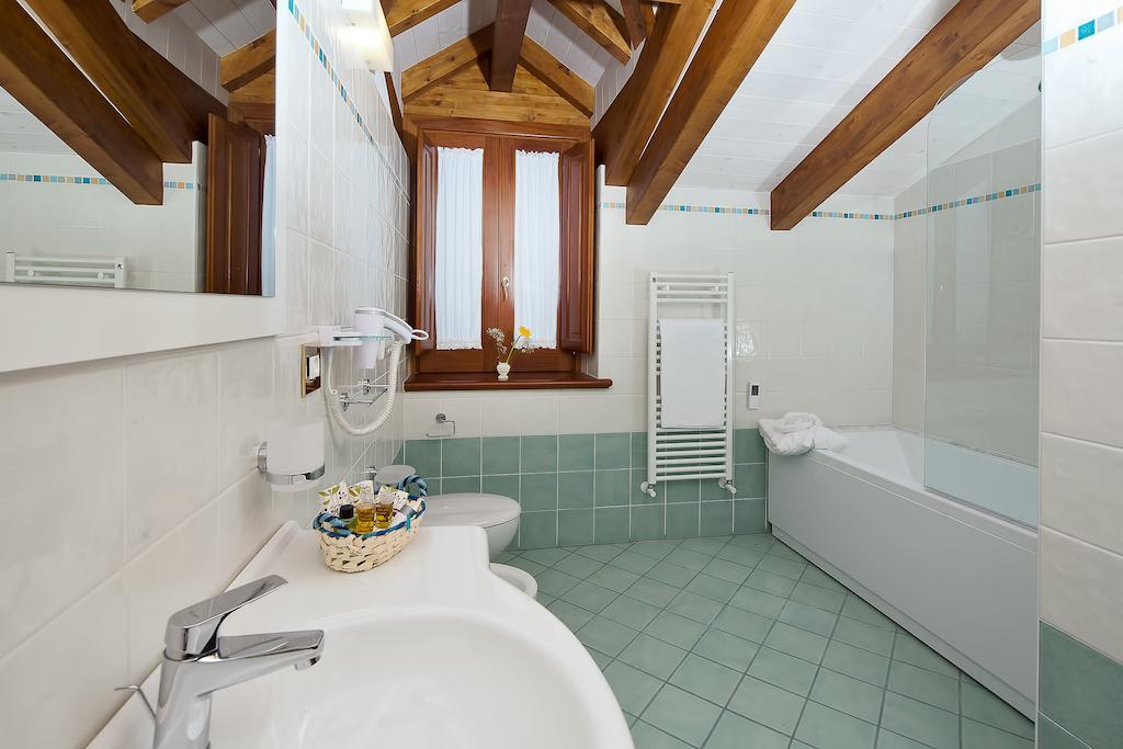 Deluxe Double Room Spa Bath